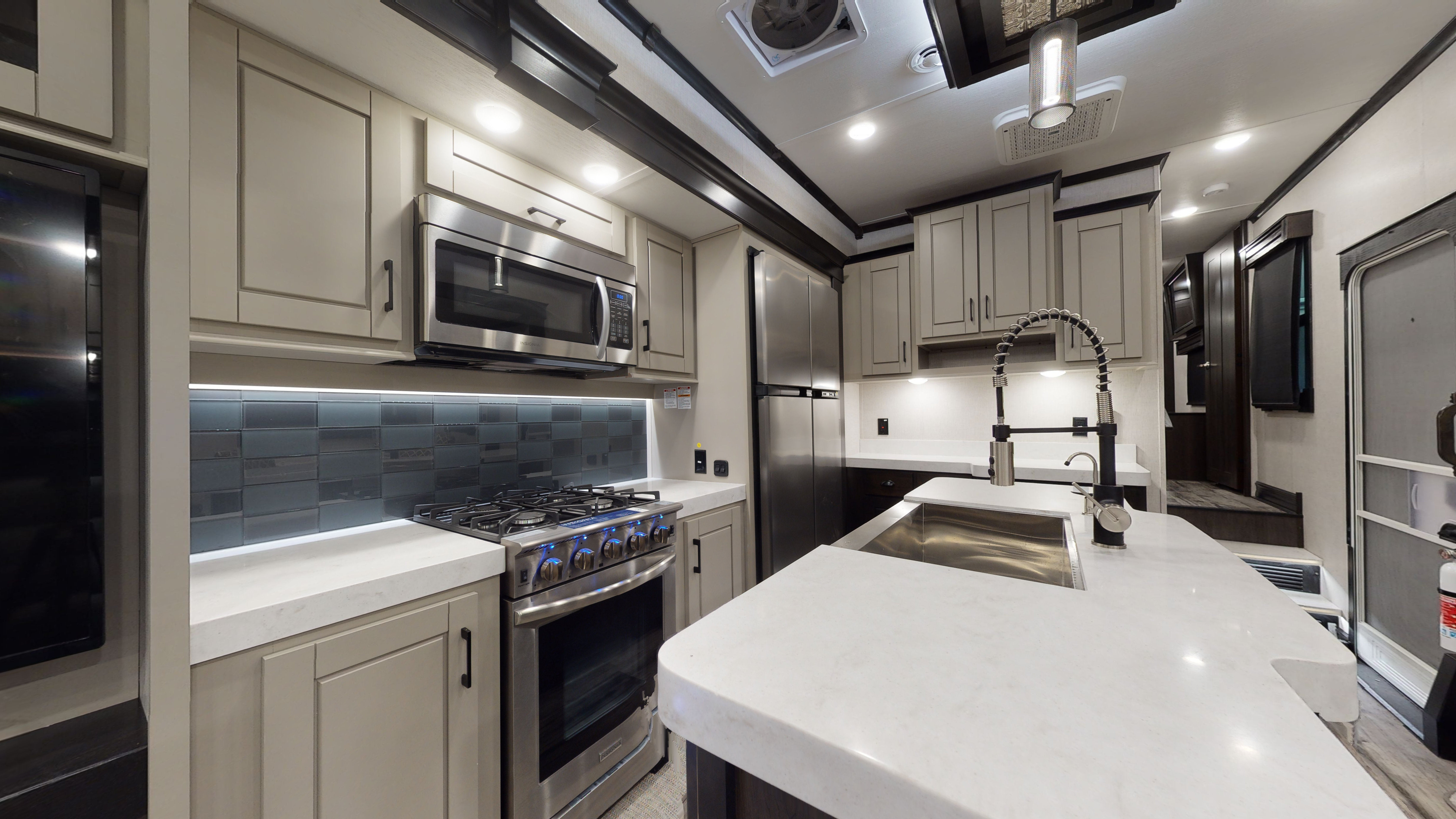 Redwood RVs - RW3401RL Floorplan | Crossroads RV